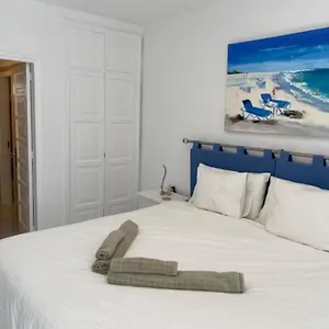 casa-linda-2-bed-apartment-in-costa-teguise.in-canary-islands.com/